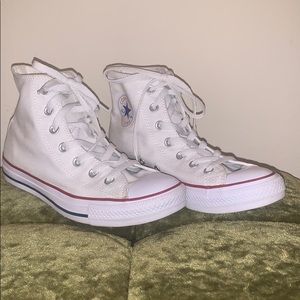 ✨ White high top Converse ✨